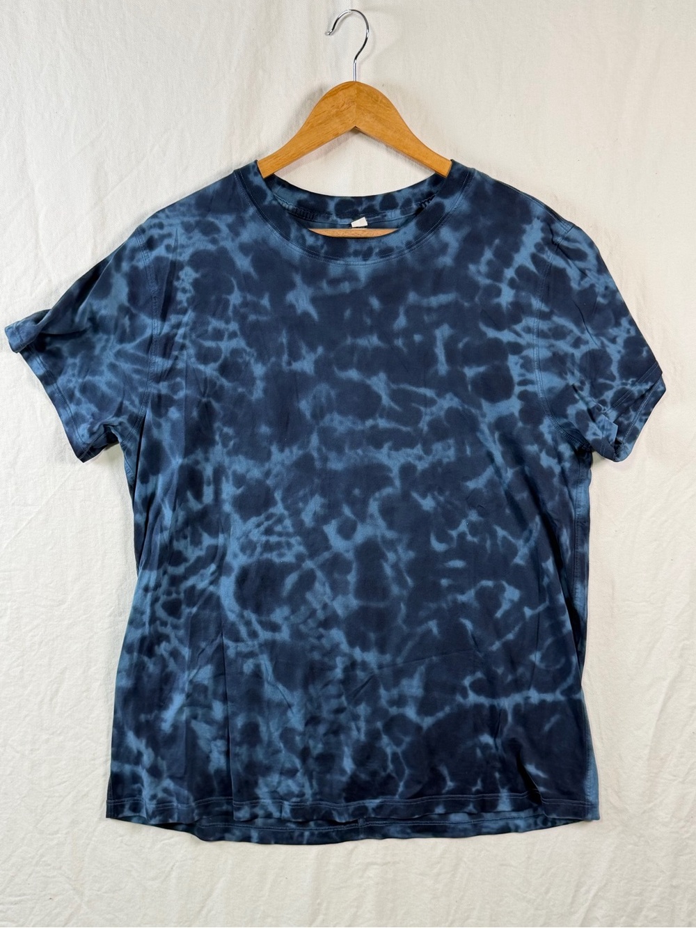 Men's Navy Tie-Dye Crewneck T-Shirt